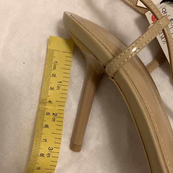 Zara Beige Strappy Sandals with Rhinestone Detail - Picture 4 of 4